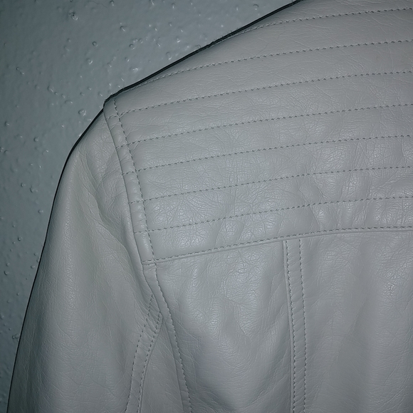 Cupcakes & Cashmere M Soft Leather Zip Front Jacket in Lightest Beige - Picture 5 of 13